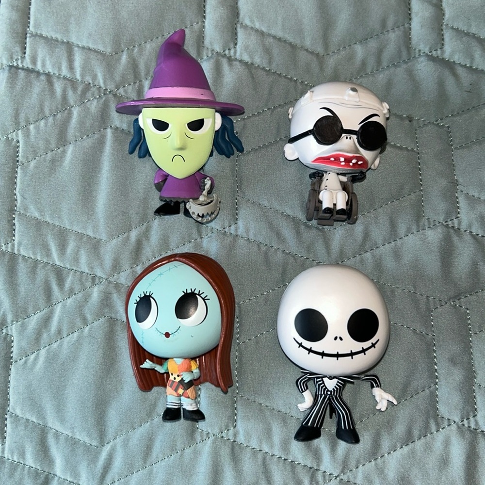 Nightmare Before Xmas, 4 mini figures, Sally, Jack, Shock and Dr Finkelstein🎃🎃